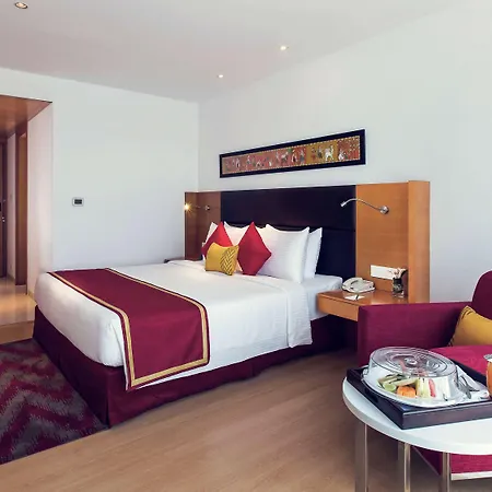Mercure Hyderabad Kcp Banjara Hills, An Accor Hotel Exterior photo A room at the hotel