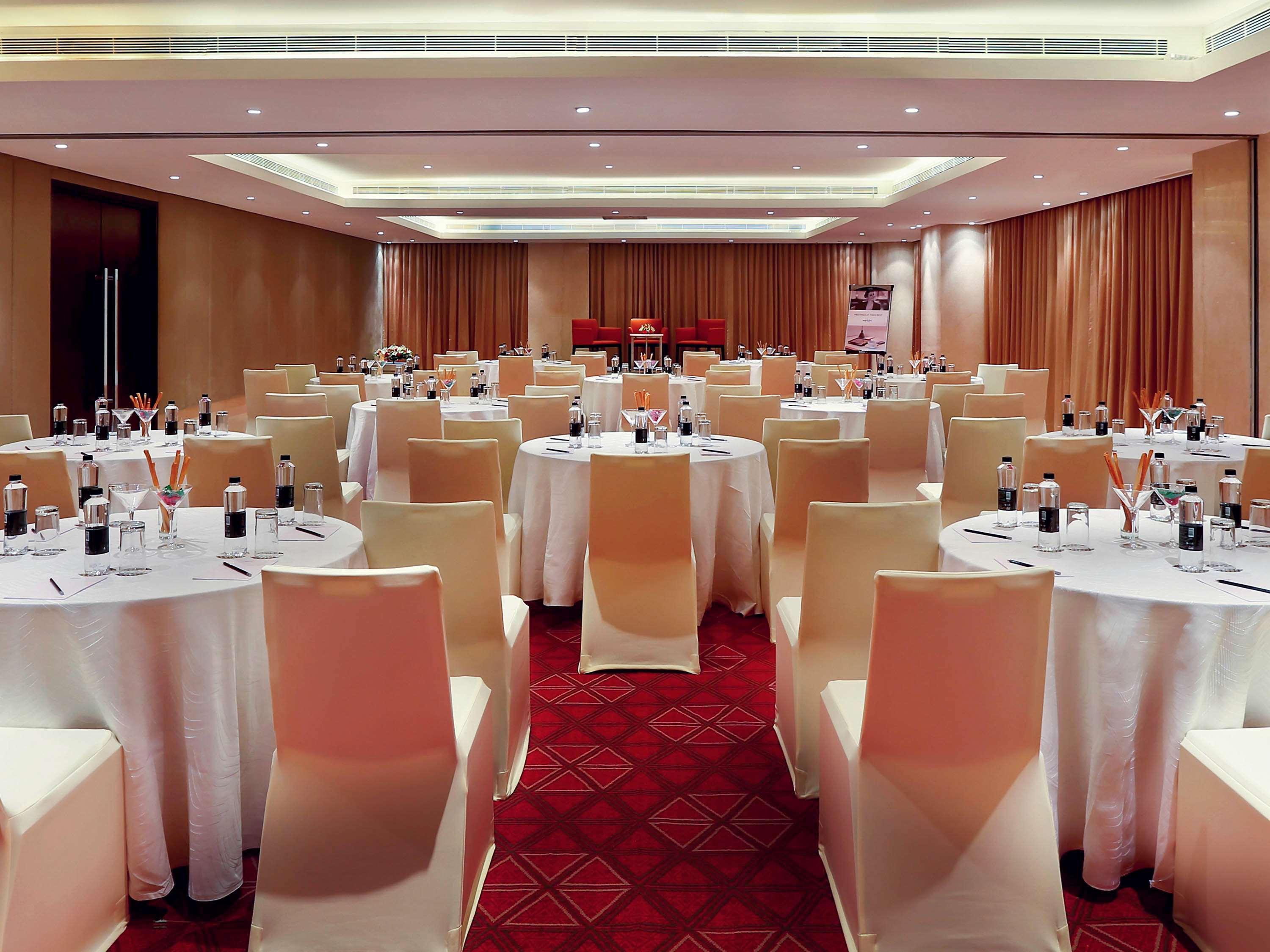 Mercure Kcp Banjara Hills, An Accor होटल